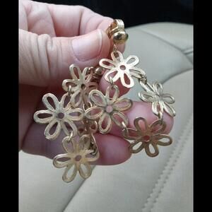 Vintage Gold Tone Flowers Earrings.  Clip On/Huggie Earrings. BOHO Retro. 2in